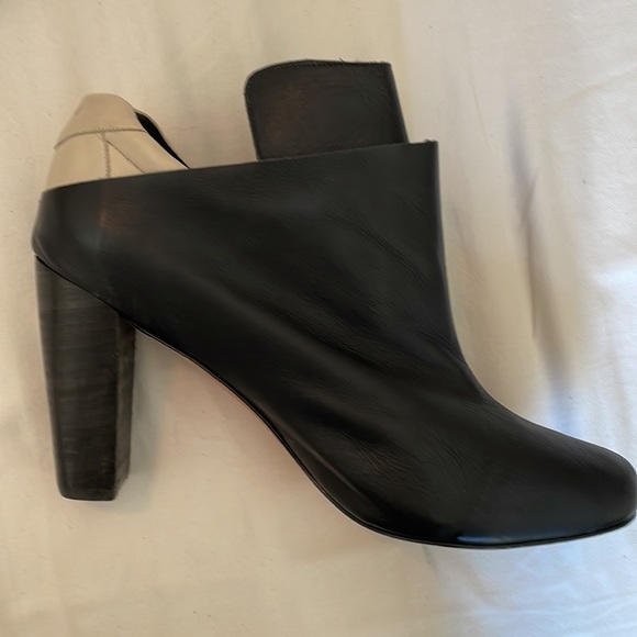 Booties - Picture 4 of 5